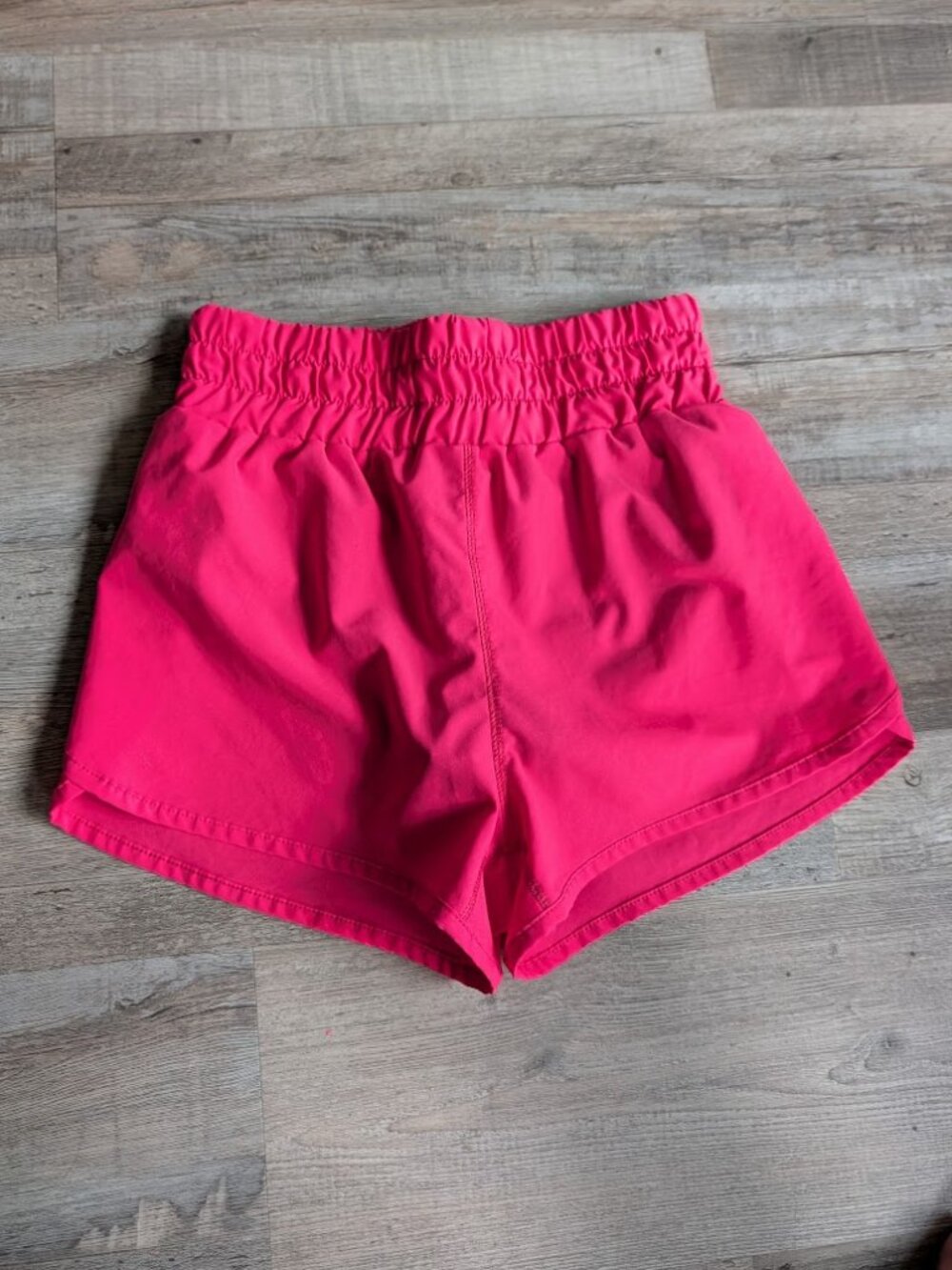 Honeycut * Kikit Shorts Bright Pink * Adult Small